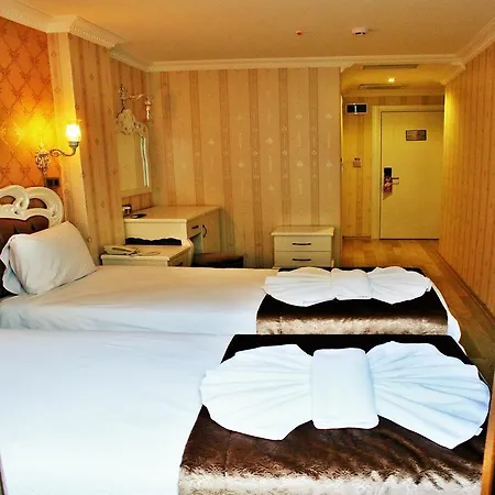 سلطان أحمد نيوبورت